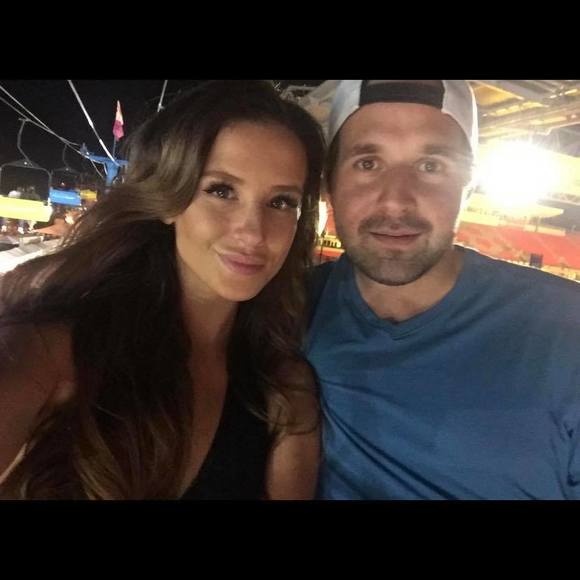 Meet your Posher, Laura - Picture 1 of 1